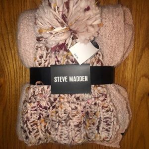 Steve madden scarf and beanie!!!